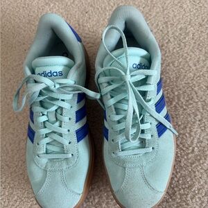 Adidas VL Court Bold
JR3135 Sneakers